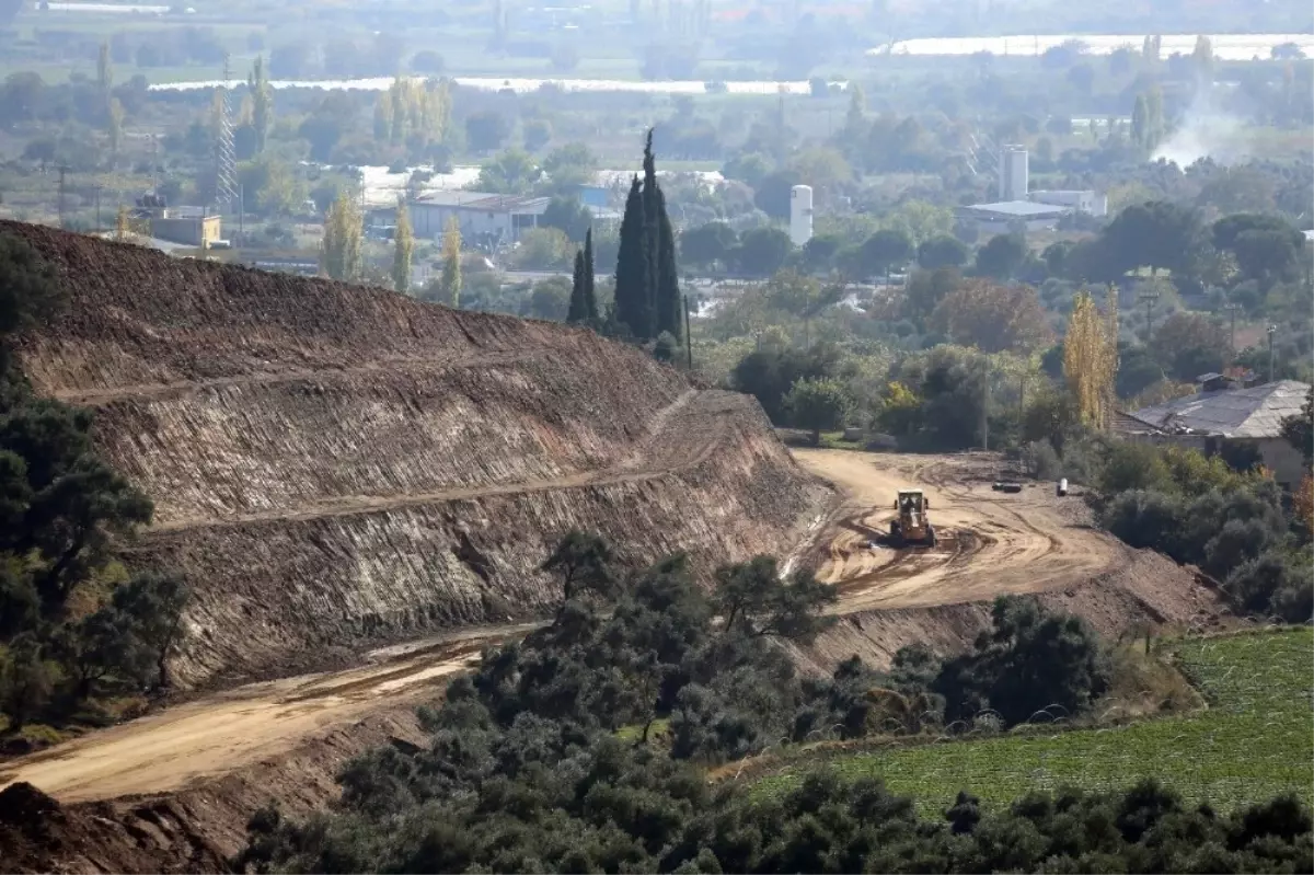 Büyükşehir Kavaklı Yolunu Yeniliyor