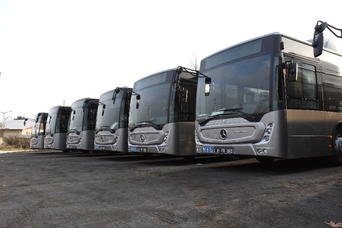 Cng\'li Otobüsler Düzce\'de