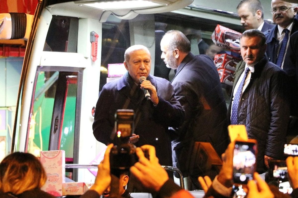 Cumhurbaşkanı Erdoğan Baba Ocağı Güneysu\'dan 2019 Seçimleri İçin Mesaj Verdi