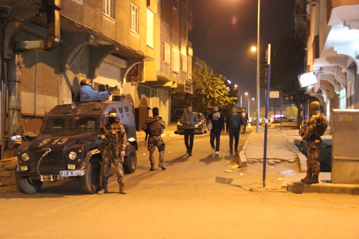 Diyarbakır\'da 600 Polisle Asayiş Uygulaması