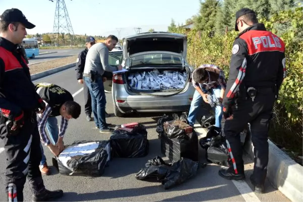 Eski Polis, Kaçak Sigarayla Yakalandı