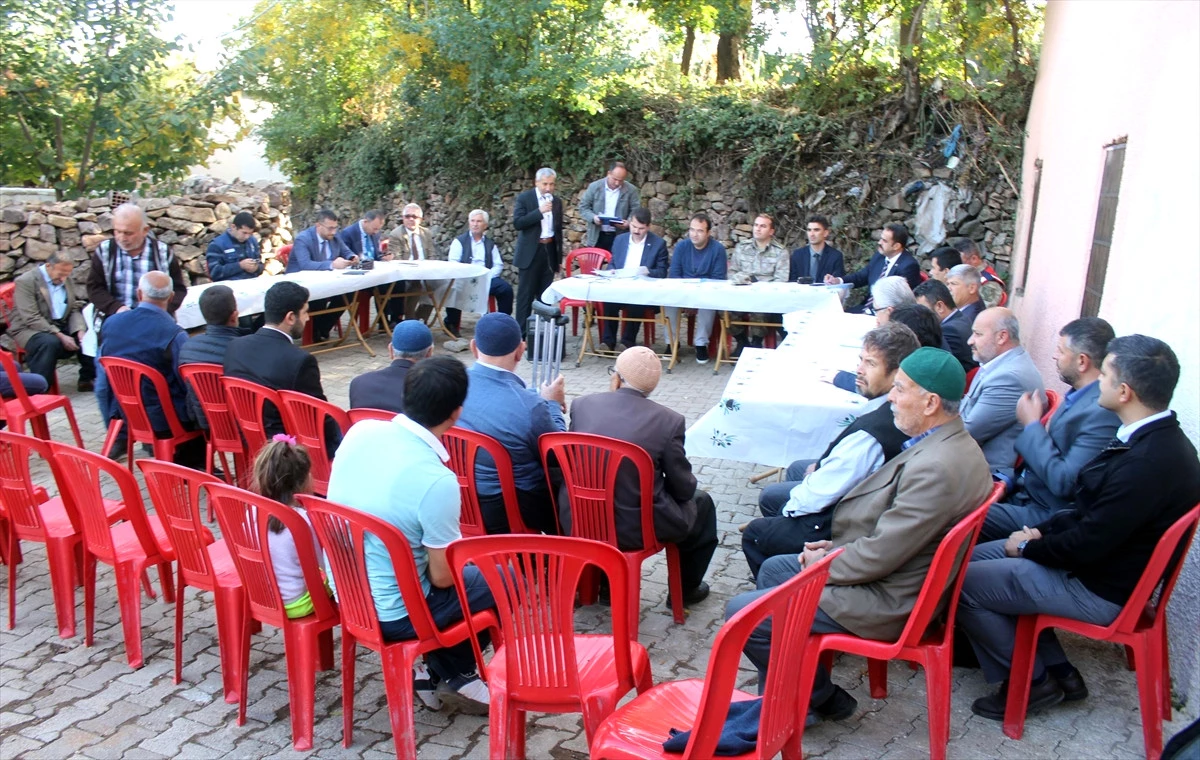 Hassa\'da Halk Toplantısı Yapıldı