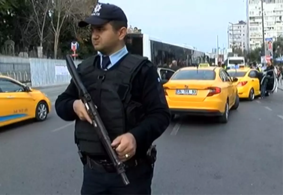 İstanbul Polisinden Ticari Taksilere Denetleme