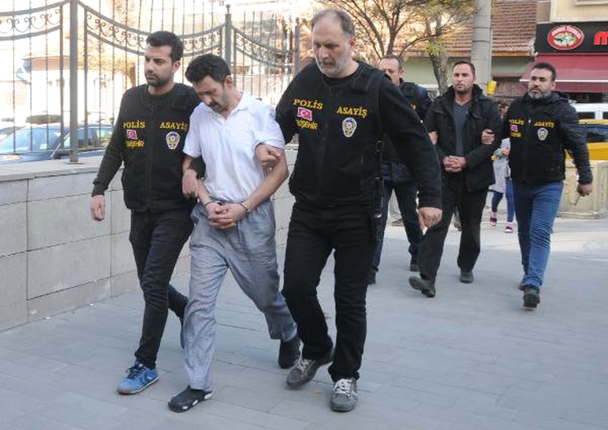 Kayıp Genci, 4 Yıl Önce Öldürüp, Toprağa Gömmüşler