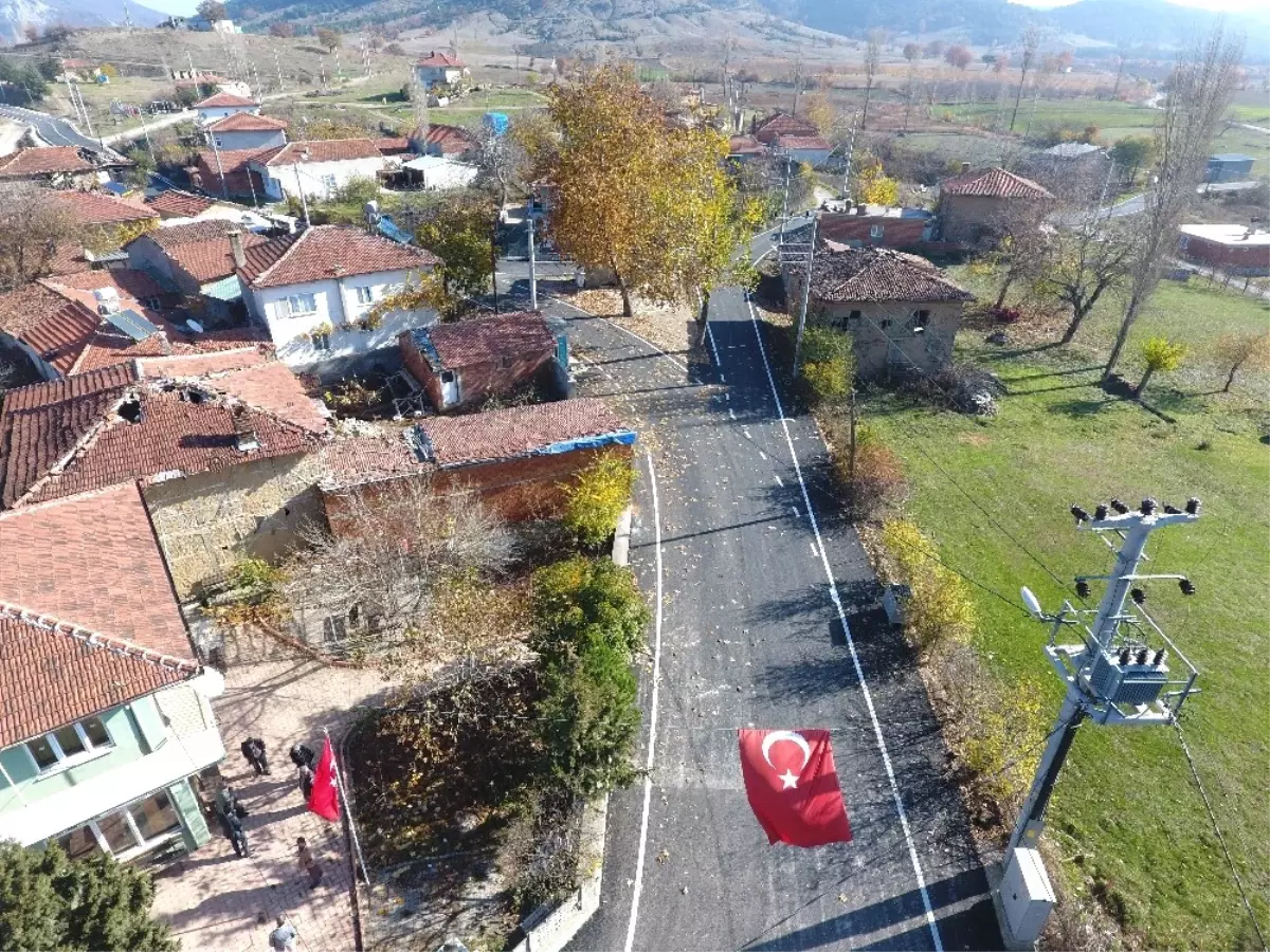 Mahalleye Dönüşen Köylere Hizmet Yağıyor