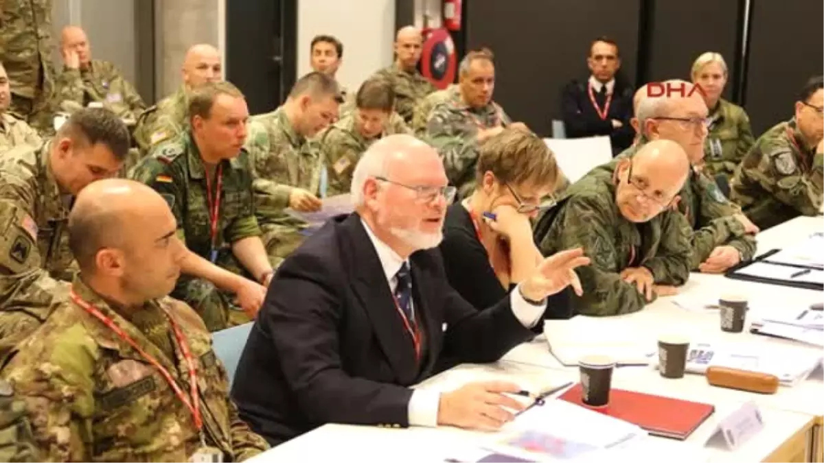 NATO Müşterek Harp Merkezi\'nde Düzenlenen Masaüstü Tatbikattan Fotoğraflar