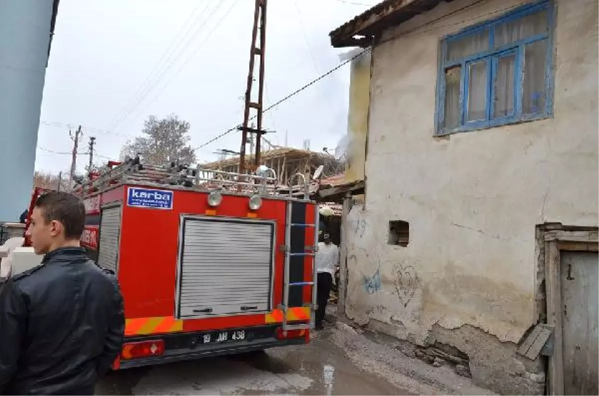 Sobaya Atılan Maytap Yangına Neden Oldu