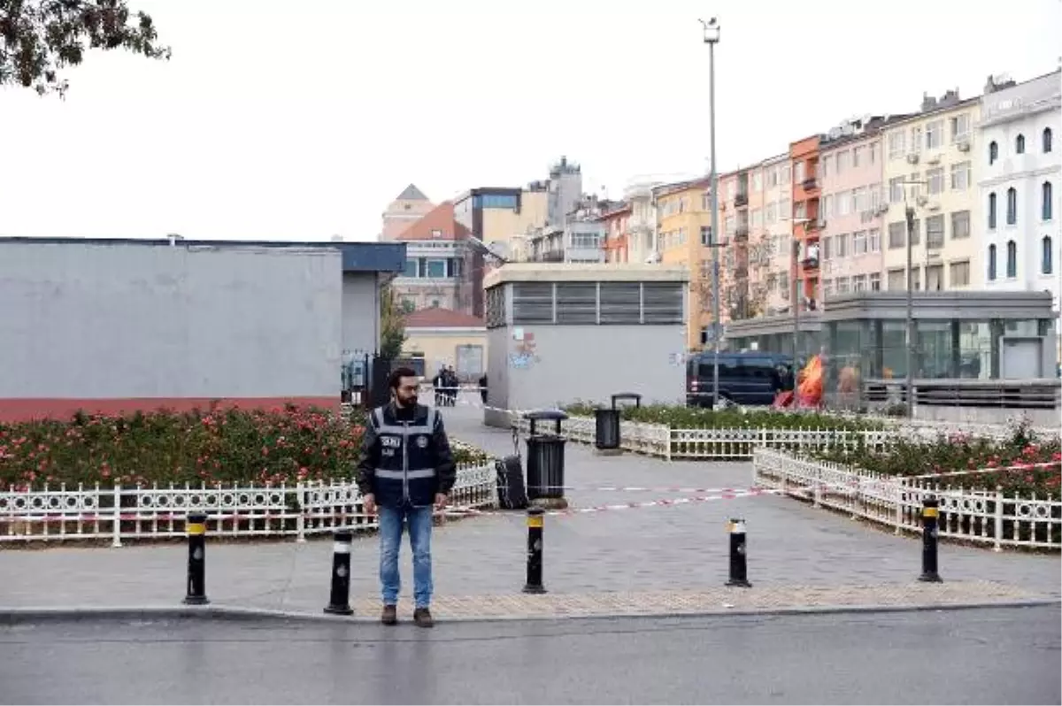 Şüpheli Valize Kadın Bomba Uzmanı Polis Müdahale Etti