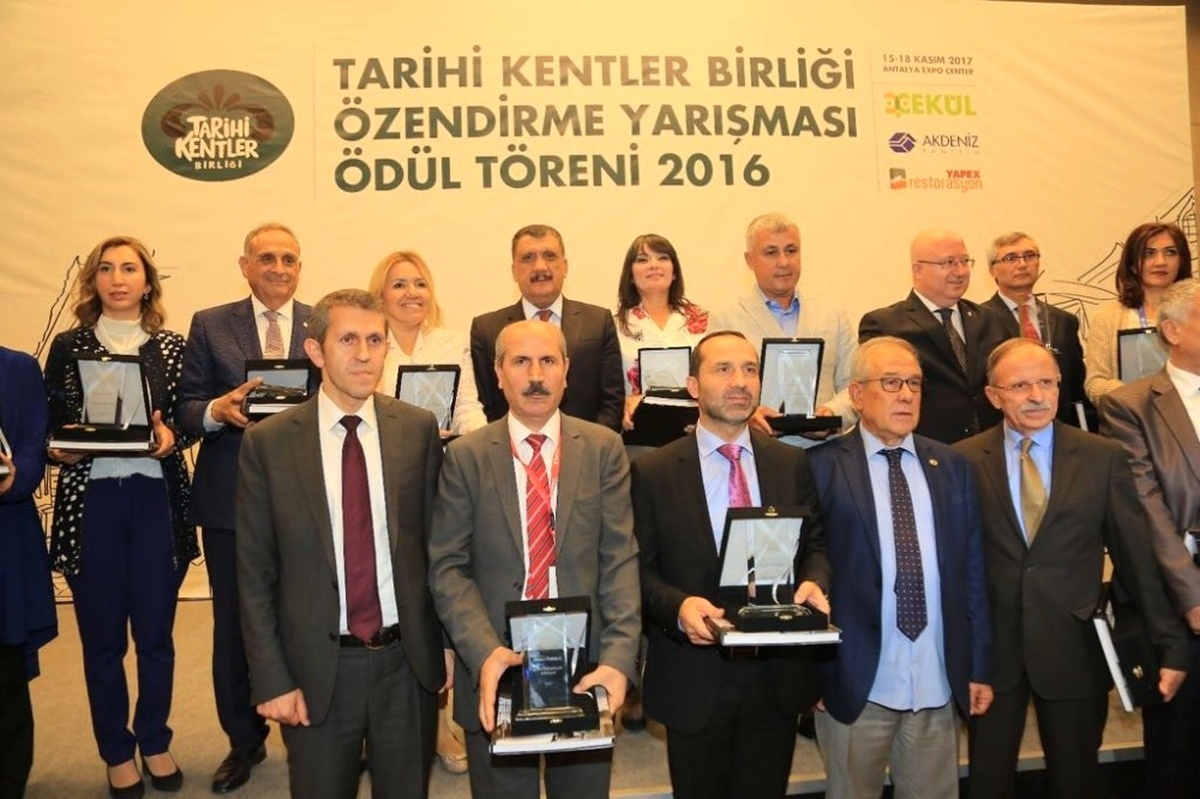 Tarihi Kentler Birliğinden Yeşilyurt Belediyesine Başarı Ödülü