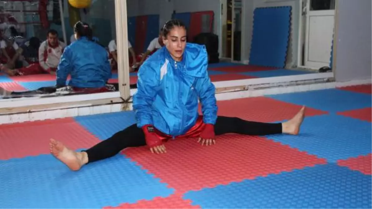 Üniversitede Kick Boks ile Tanıştı, Dünya Üçüncüsü Oldu