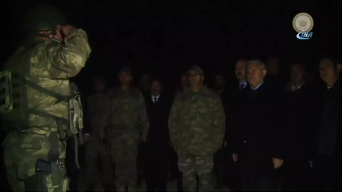 Başbakan Yıldırım, Dağlıca\'da Askerlerle Yemek Yedi