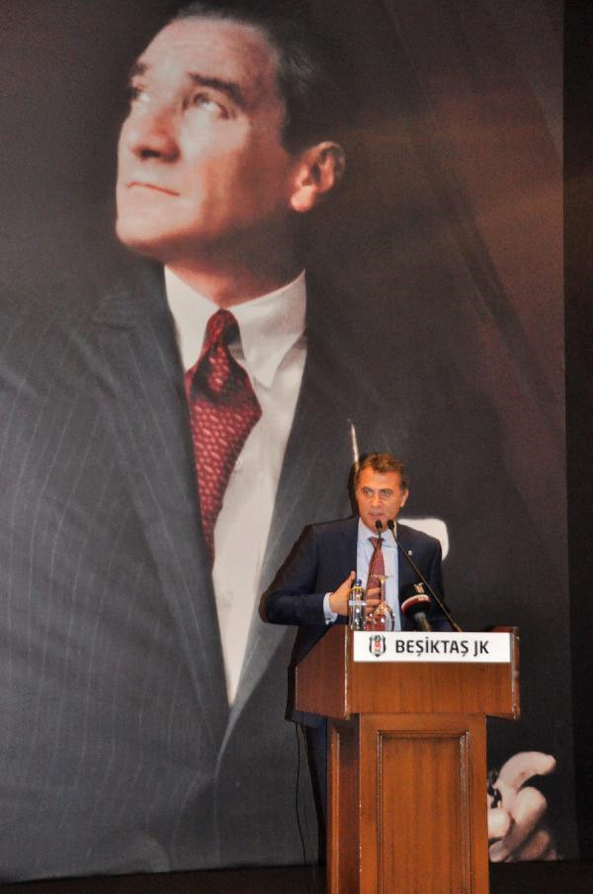 Beşiktaş Başkanı Orman: "Biz Bu İşe Kefenimizle Geldik"