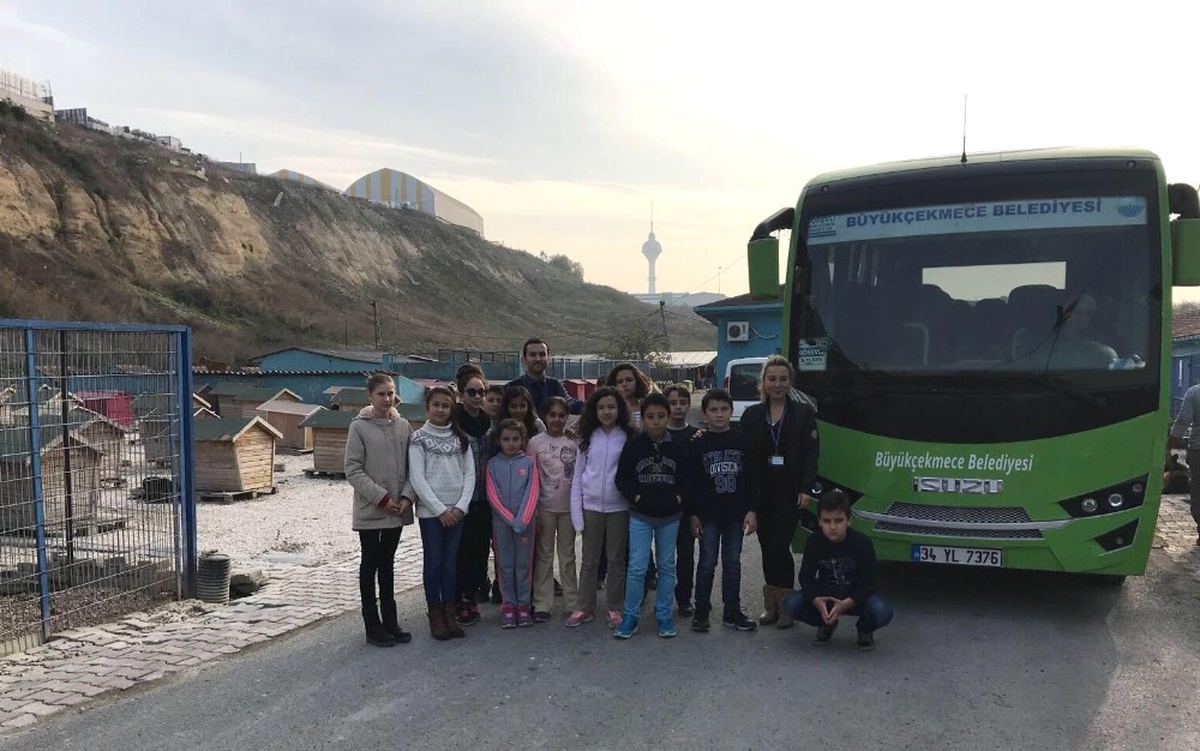 Büyükçekmeceli Öğrenciler Barınağa Hayran Kaldı