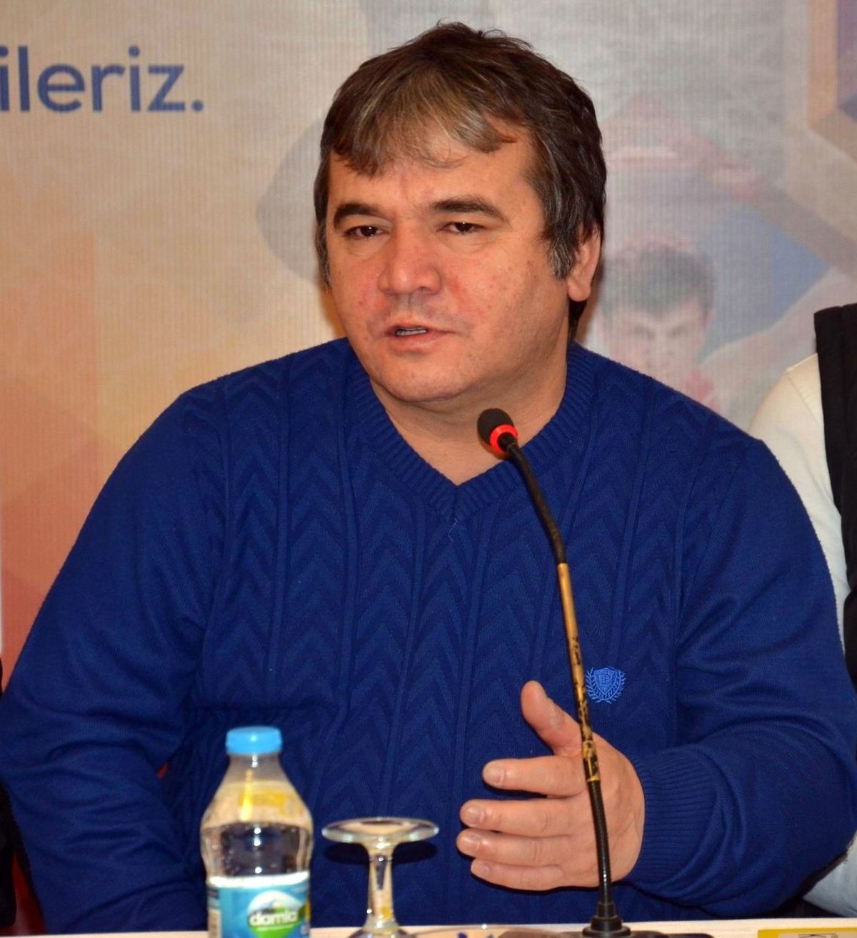 Cep Herkülü, Türkiye\'yi Yasa Boğdu