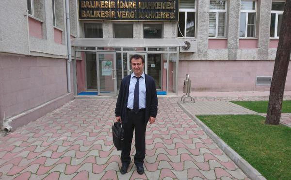 Hukuk Savaşını Kazandı, Kınama Cezasını Kaldırdırttı