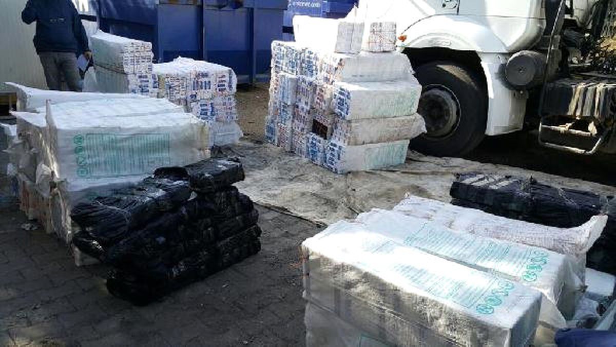 Kamyonda 31 Bin Paket Kaçak Sigara Bulundu