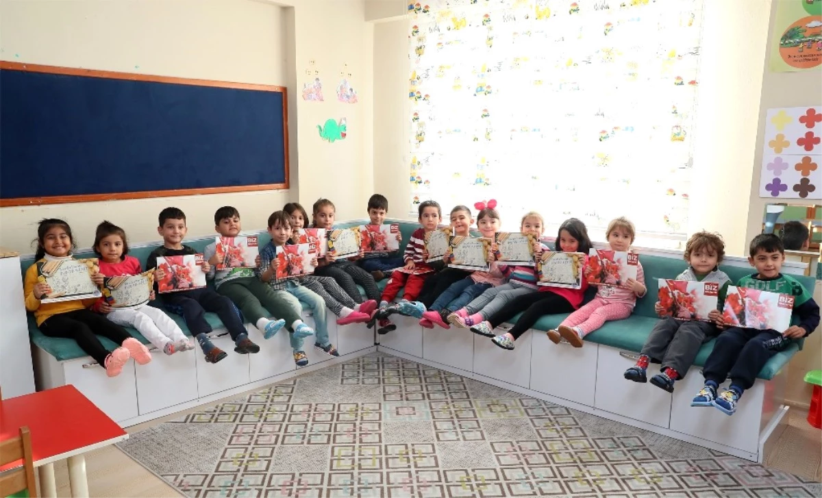 Mersin Büyükşehir\'den Çocuklara 20 Bin Boyama Kitabı