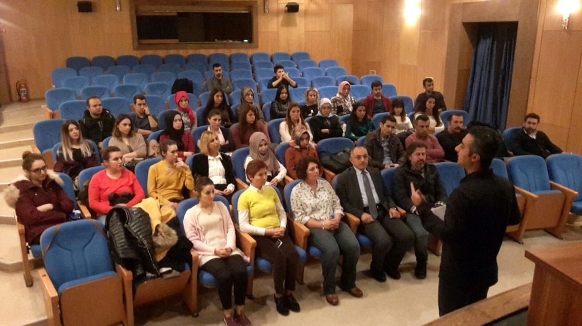 Özel Sağlık Personeline İletişim Semineri Verildi