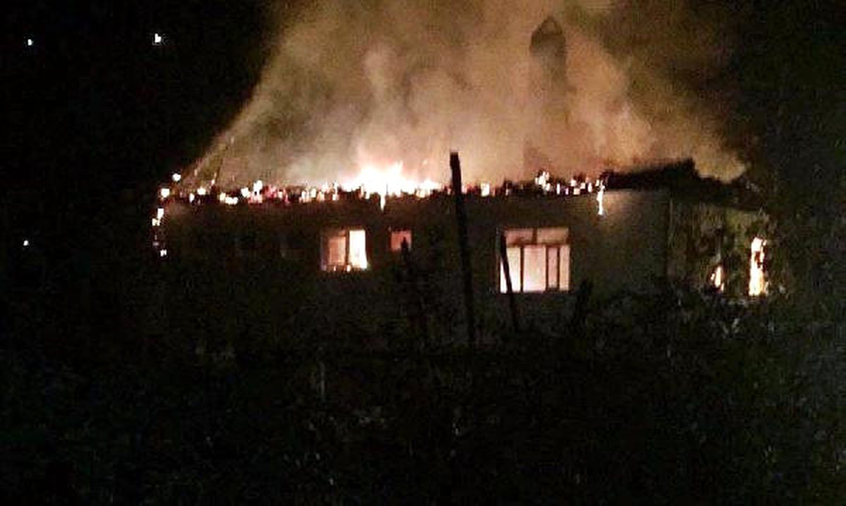 Sobayı Tutuştururken, Kendini ve Evi Yaktı