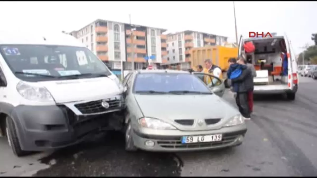 Tekirdağ Minik Efe, Kazada Yaralanan Annesi İçin Ağladı