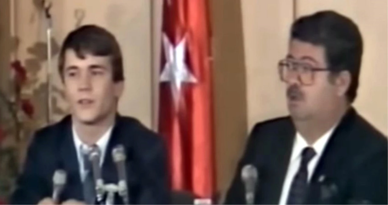 Turgut Özal, Naim Süleymanoğlu\'na Türkiye\'deki İlk Basın Toplantısında Tercümanlık Yaptı