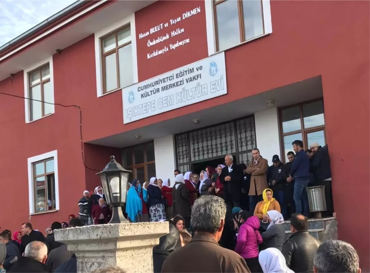 Eşinin Hamile Olduğunu Öğrenince Kalbi Dayanamadı