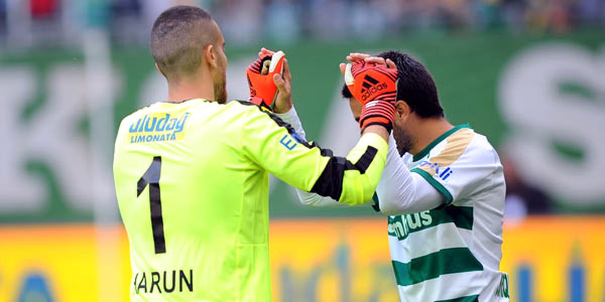 Harun Tekin\'in Kurtarışları Bursaspor\'a Puanı Getirdi