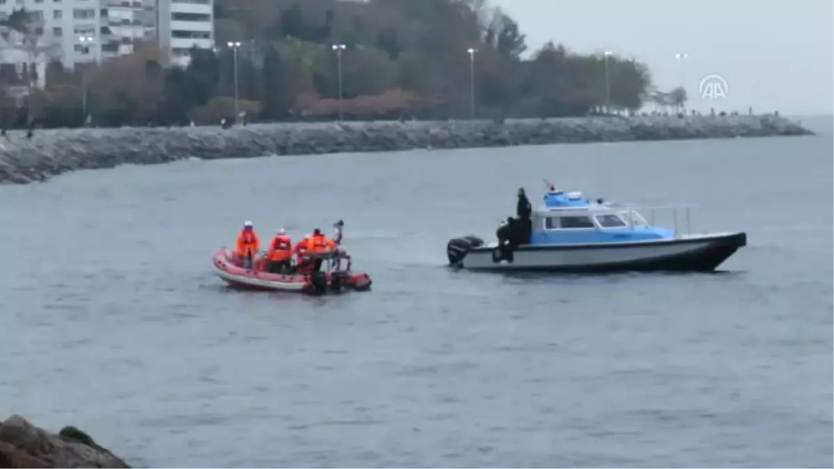 Kadıköy\'de Denize Düşen Kişi Boğuldu