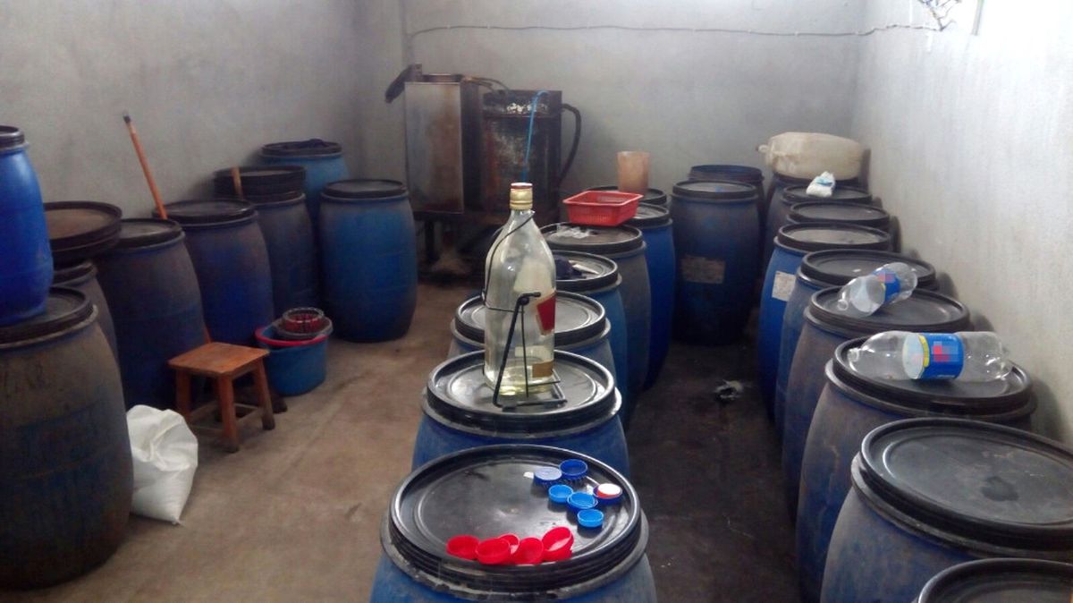 Tam 2.5 Ton Sahte Rakı Ele Geçirildi