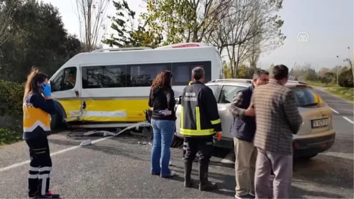 Trafik Kazası: 9 Yaralı