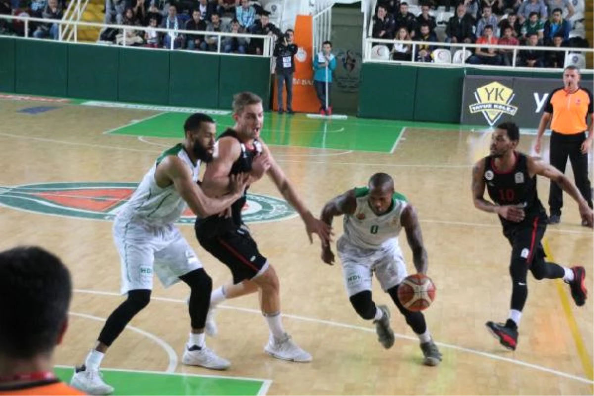 Yeşilgiresun Belediyespor-Gaziantep Basketbol: 91-84