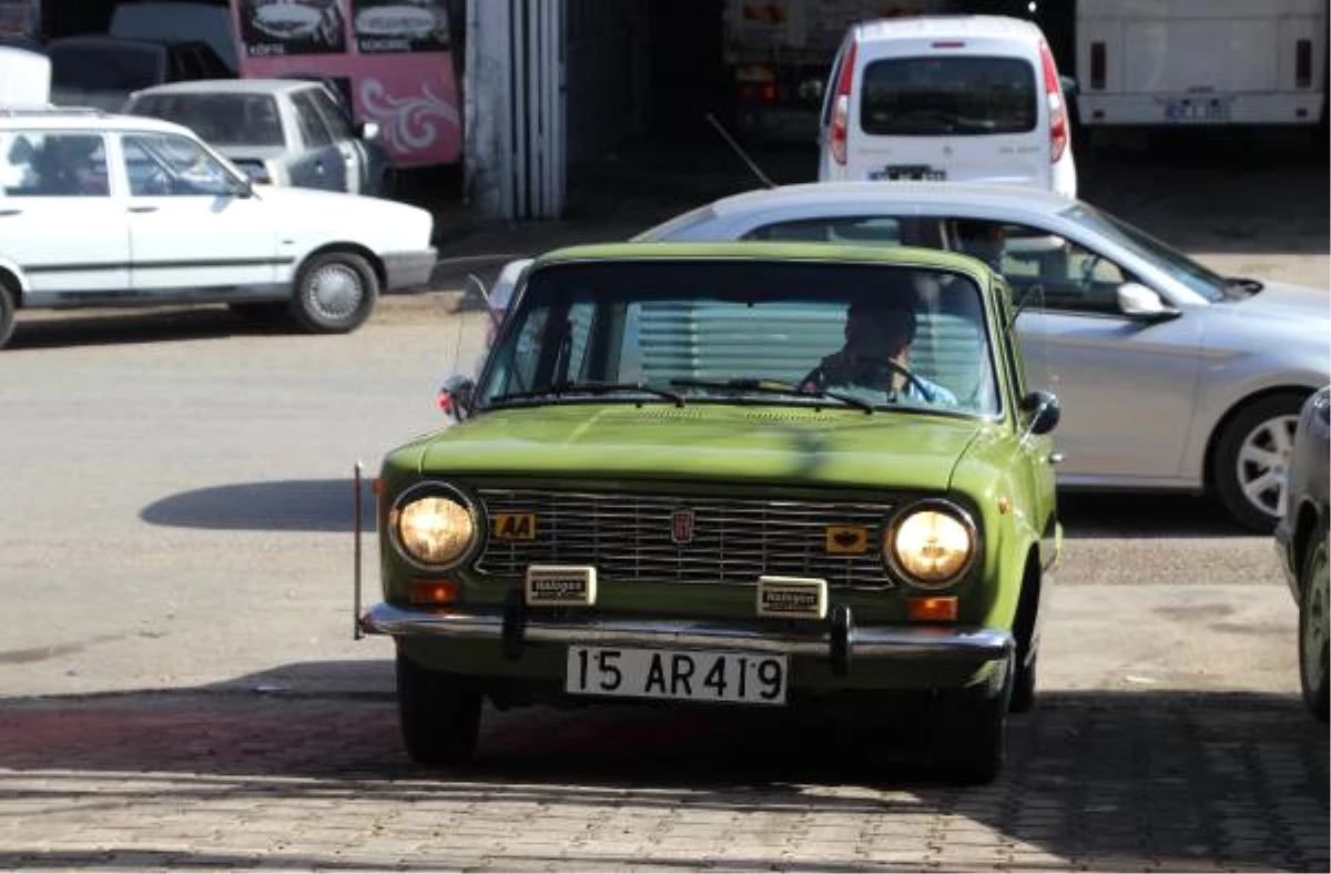 45 Bin Lira Verilen 1973 Model Otomobilini Satmıyor
