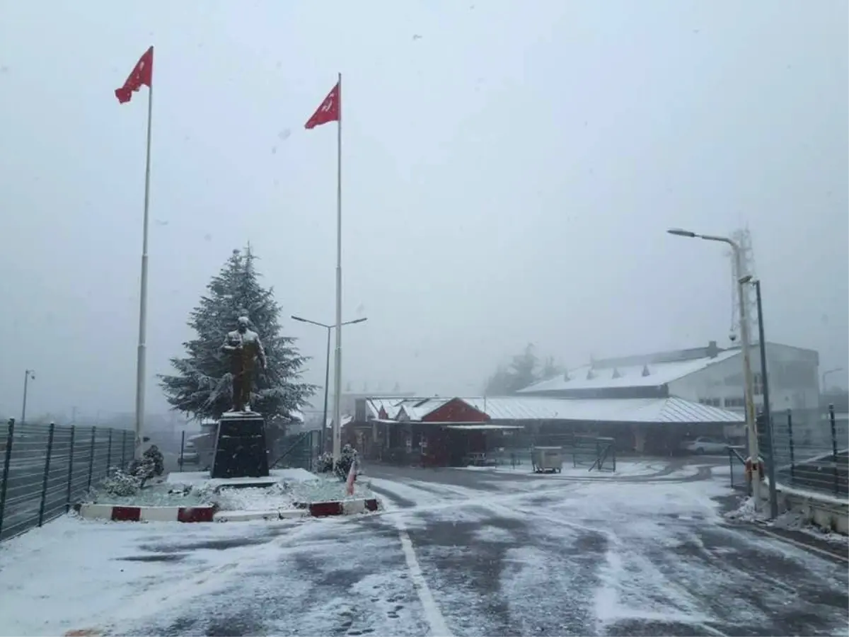 Beklenen Kar Kırklareli\'nden Giriş Yaptı