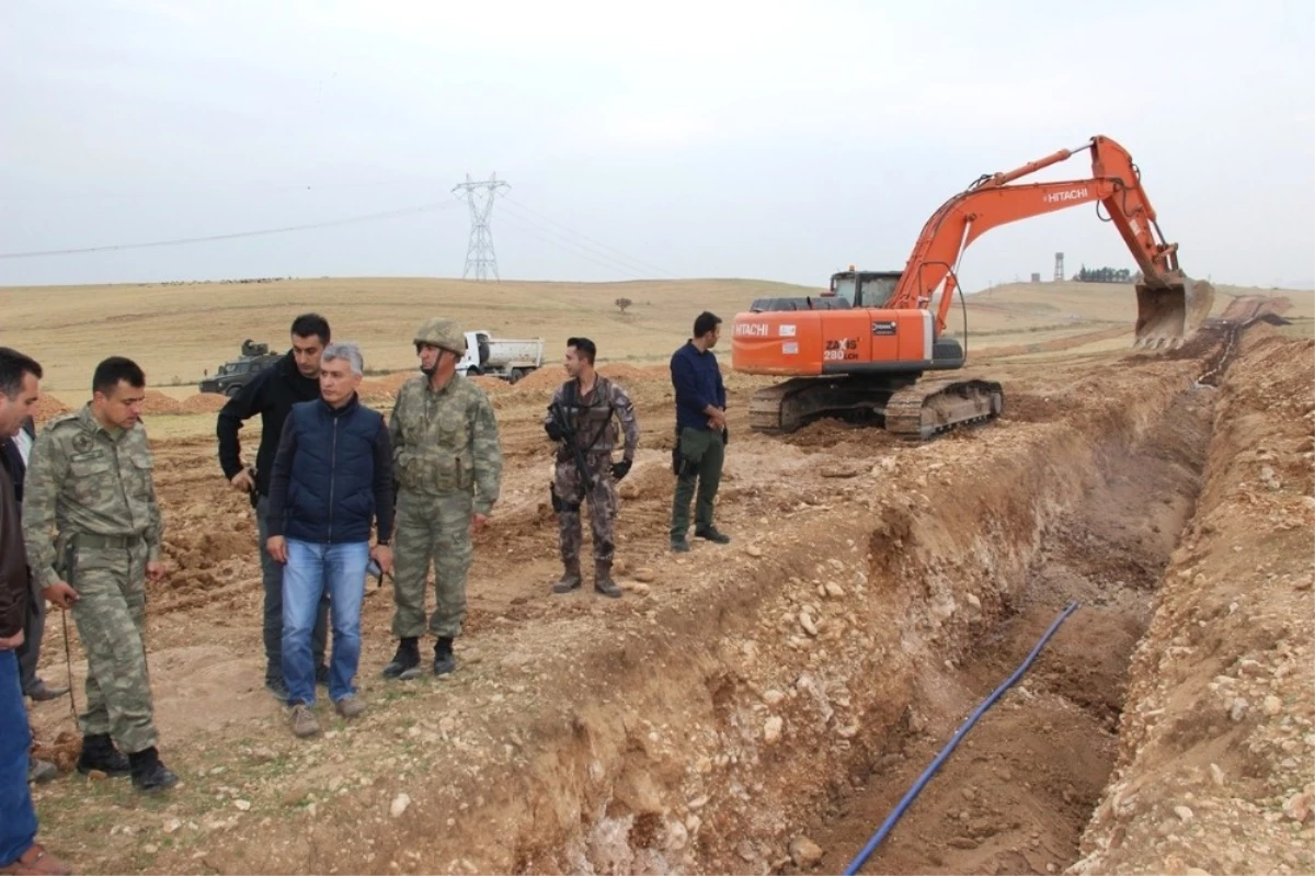 Cizre Belediyesi 7 Köy ve Mezrada Yol Yapım Çalışmasına Başladı