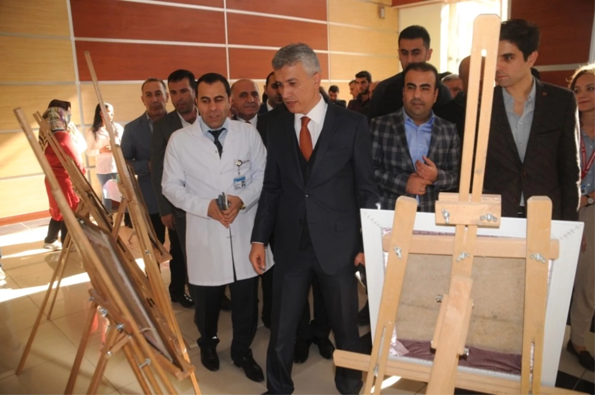 Cizre\'de Toplum Ruh Sağlığı Merkezinde Hastalar Sergi Açtı