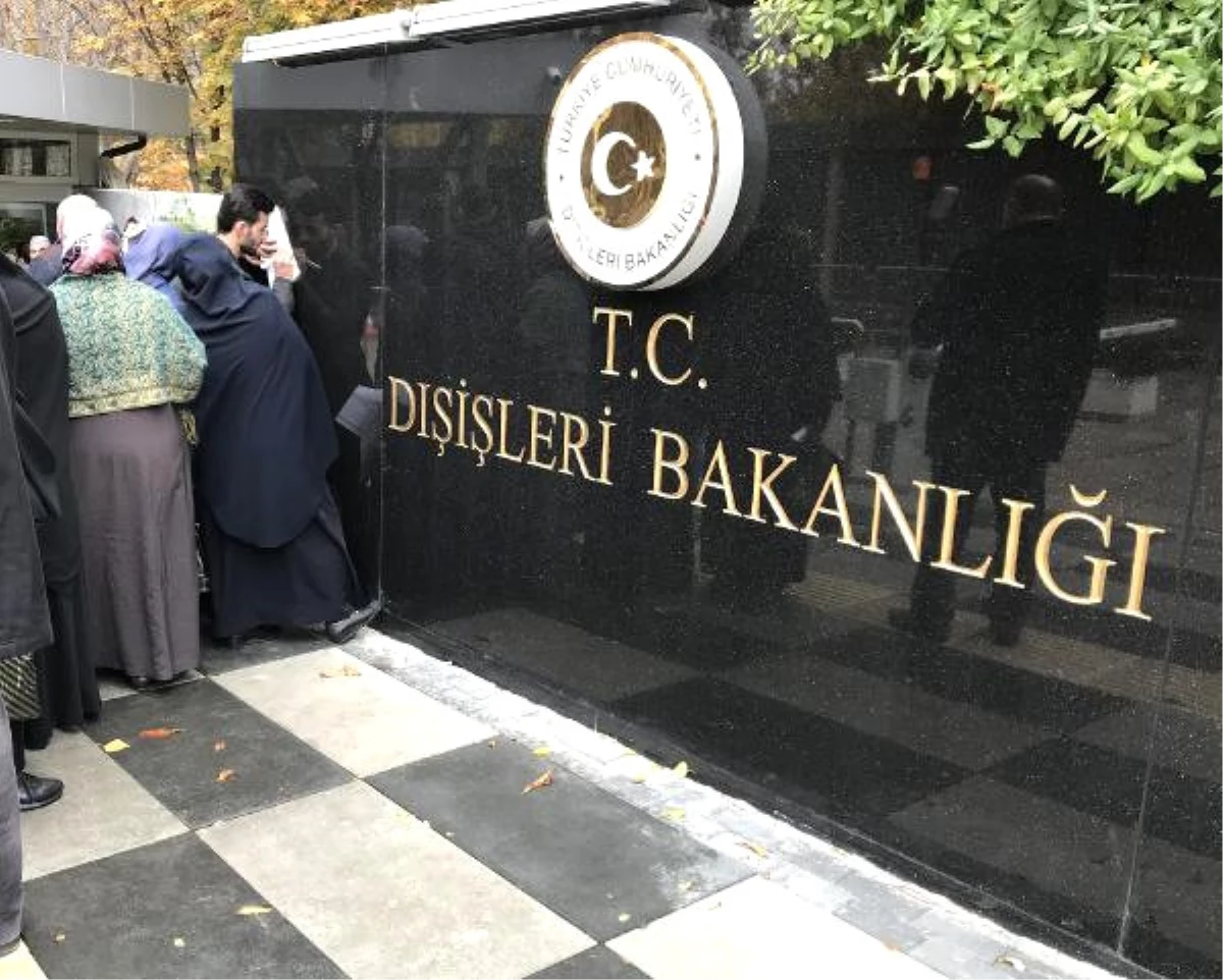 Deaş\'a Katılanların Aileleri Dışişleri Bakanlığına Yakınlarının Getirilmesi İçin Dilekçe Verdi