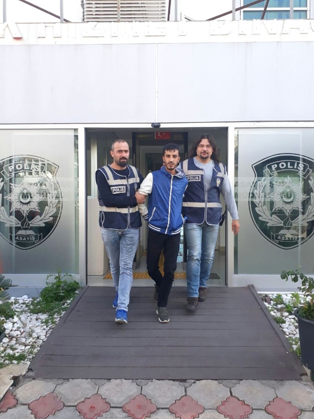 Ev ve İş Yeri Hırsızı Yakalandı
