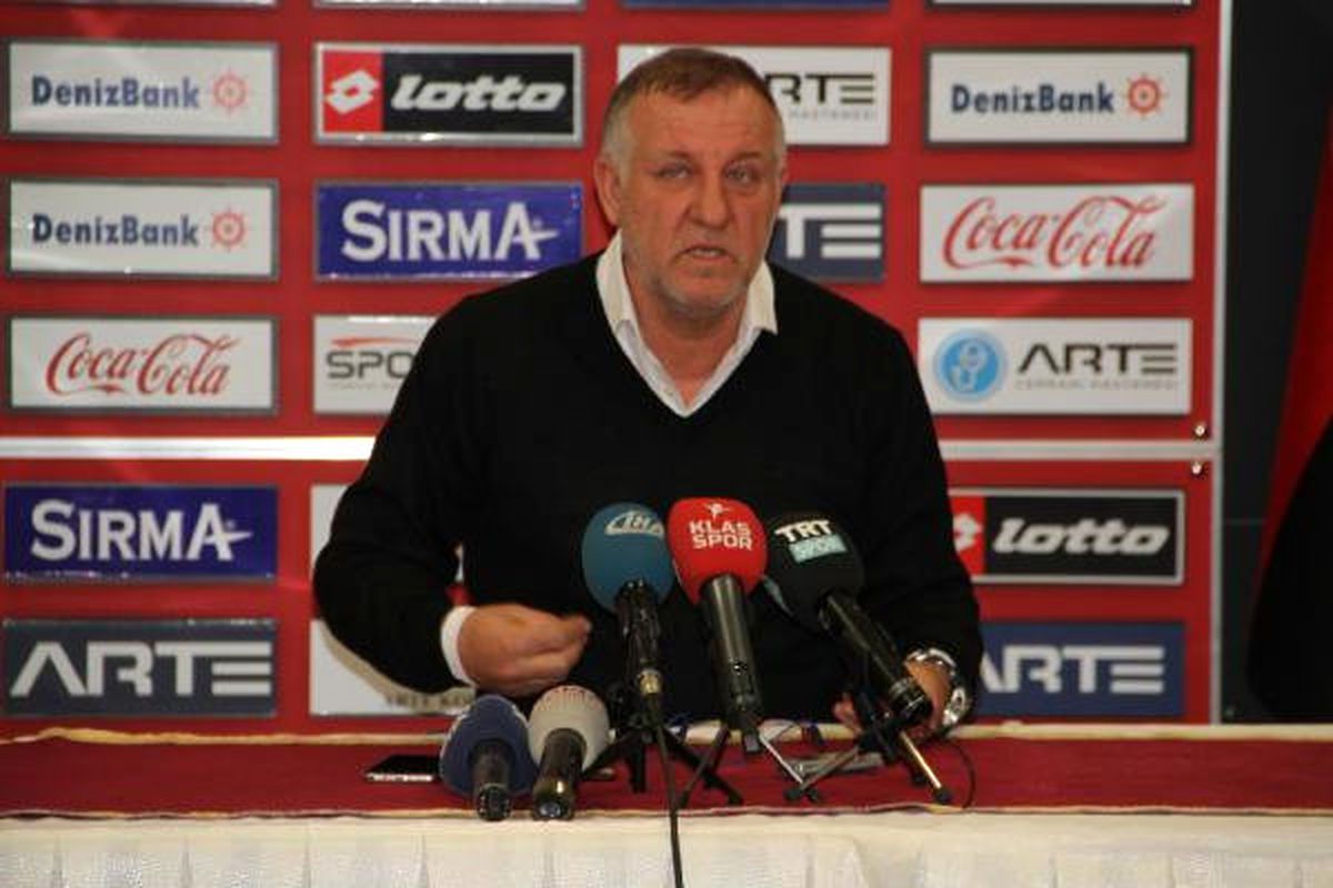 Gençlerbirliği\'nde Mesut Bakkal 4\'üncü Kez Vedalaştı