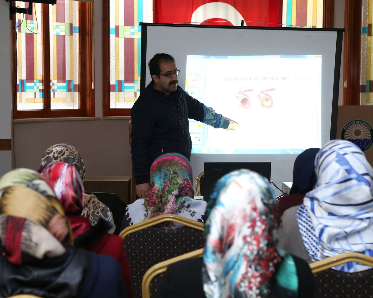 Gölbaşı Belediyesi tarafından Koah Hastalığı semineri verildi.