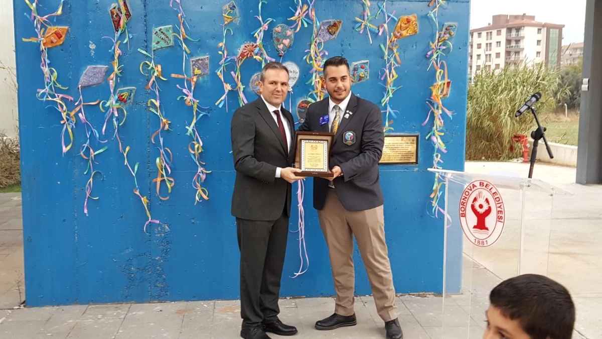 Güzelbahçe Rotaract Kulübü Umut Duvarı Projesini Gerçekleştirdi