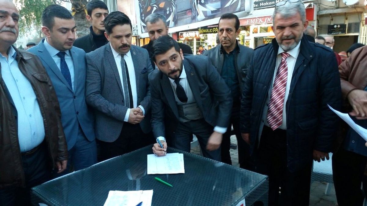 MHP\'den \'Yerli Otomobil Kütahya\'da Üretilsin\' Kampanyasına Destek