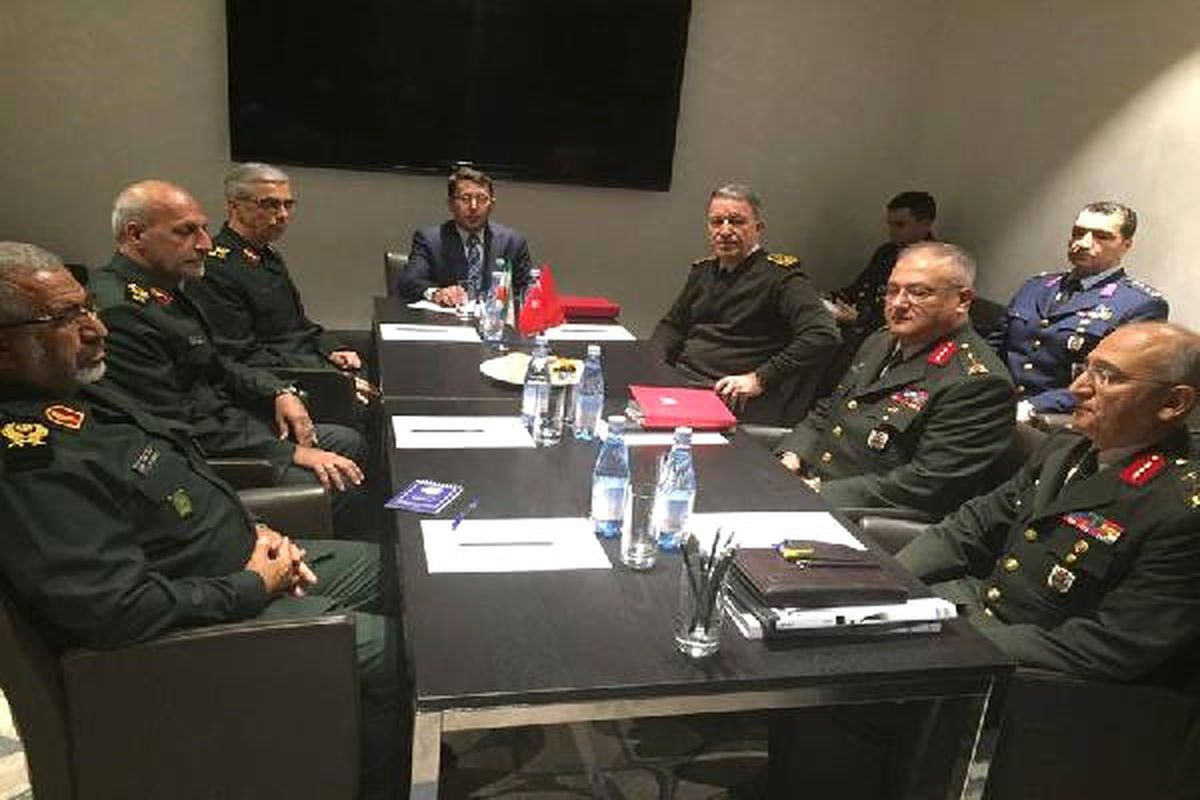 Akar, Soçi\'de Rusya ve İran Genelkurmay Başkanları ile Görüştü