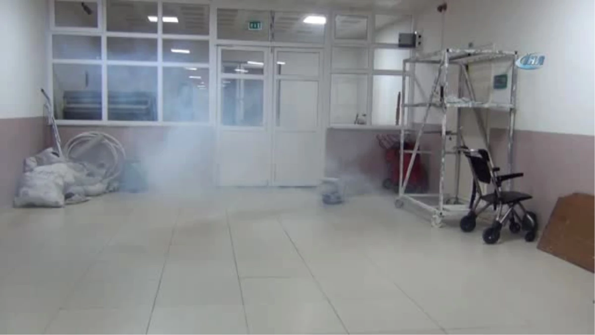 Ayvalık Devlet Hastanesi\'ndeki Yangın Tatbikatı Gerçeğini Aratmadı