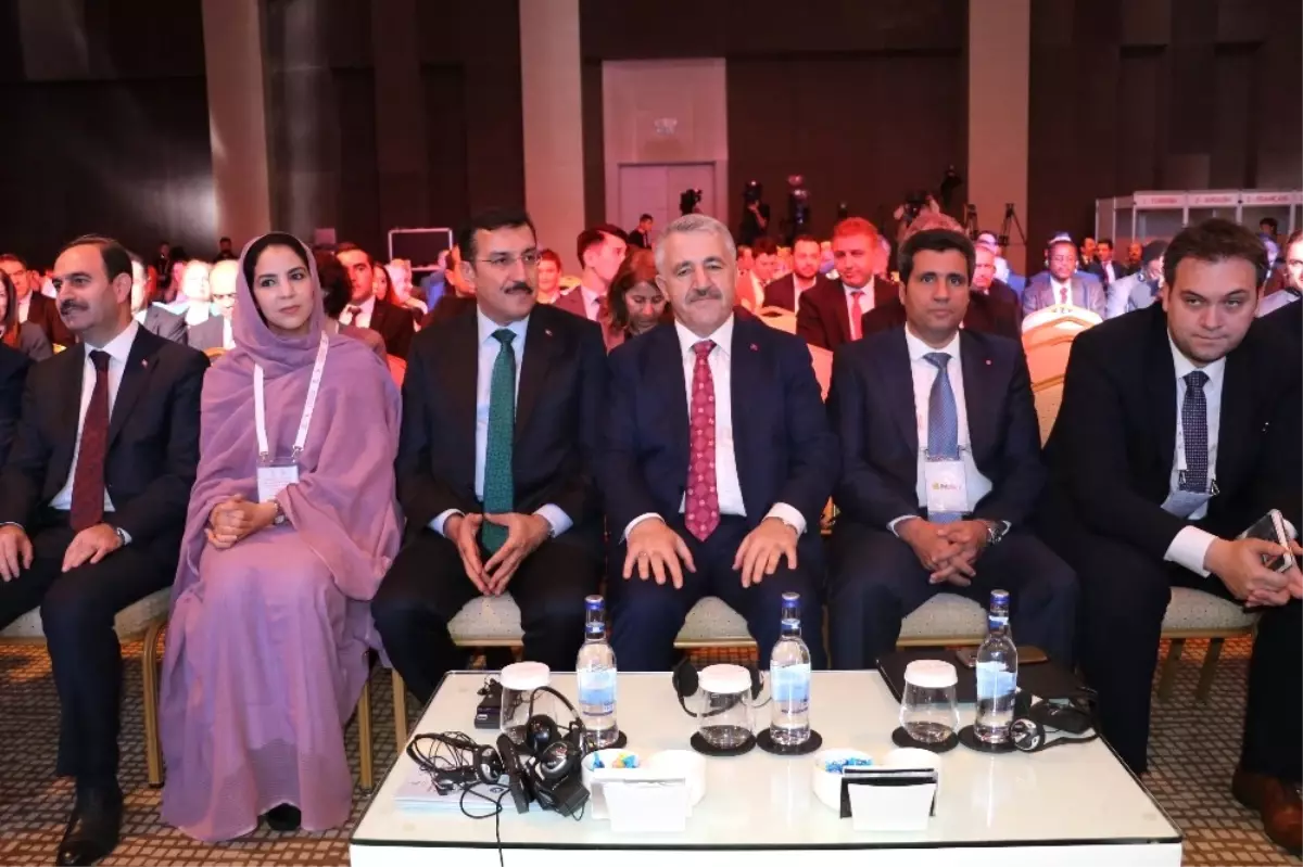 Bakan Tüfenkci: "Her 4 Kişiden Birisi İnternetten Alışveriş Yapıyor"