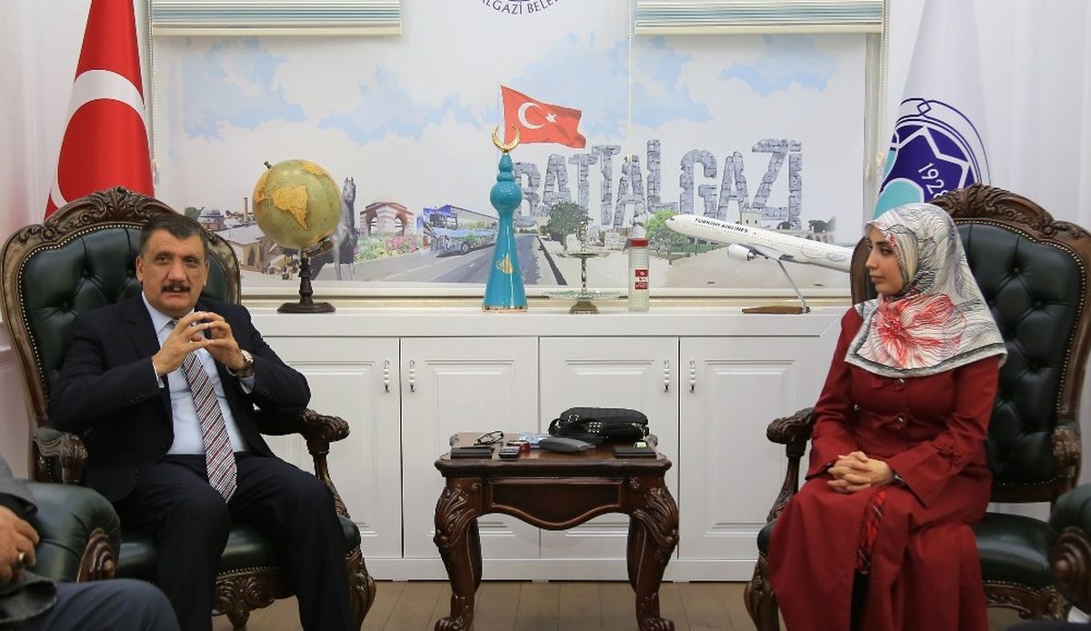 Başkan Gürkan ile Çolak Yetimlere Yapılan Yardımları Konuştu