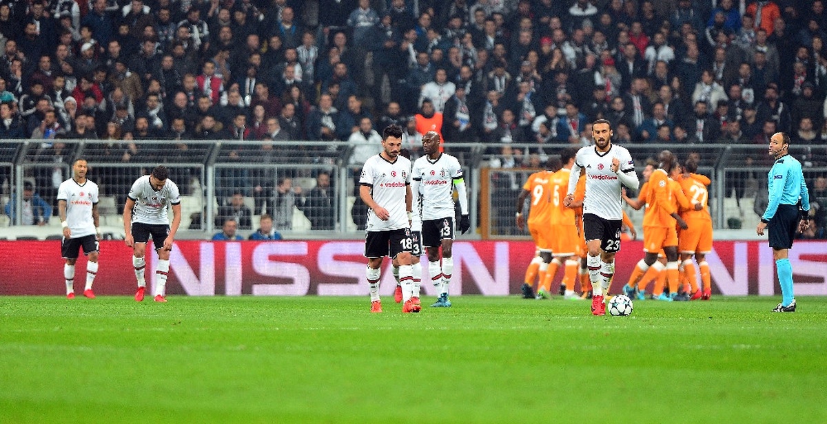 Cenk Asistiyle Tribünleri Ayağa Kaldırdı