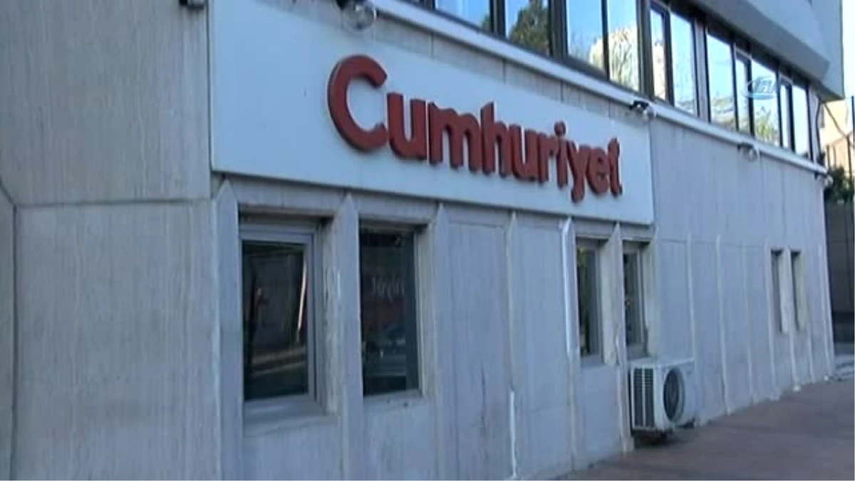 Cumhuriyet Gazetesi İnternet Sitesinin Genel Yayın Yönetmeni Oğuz Güven\'e 3 Yıl 1 Ay Hapis Cezası