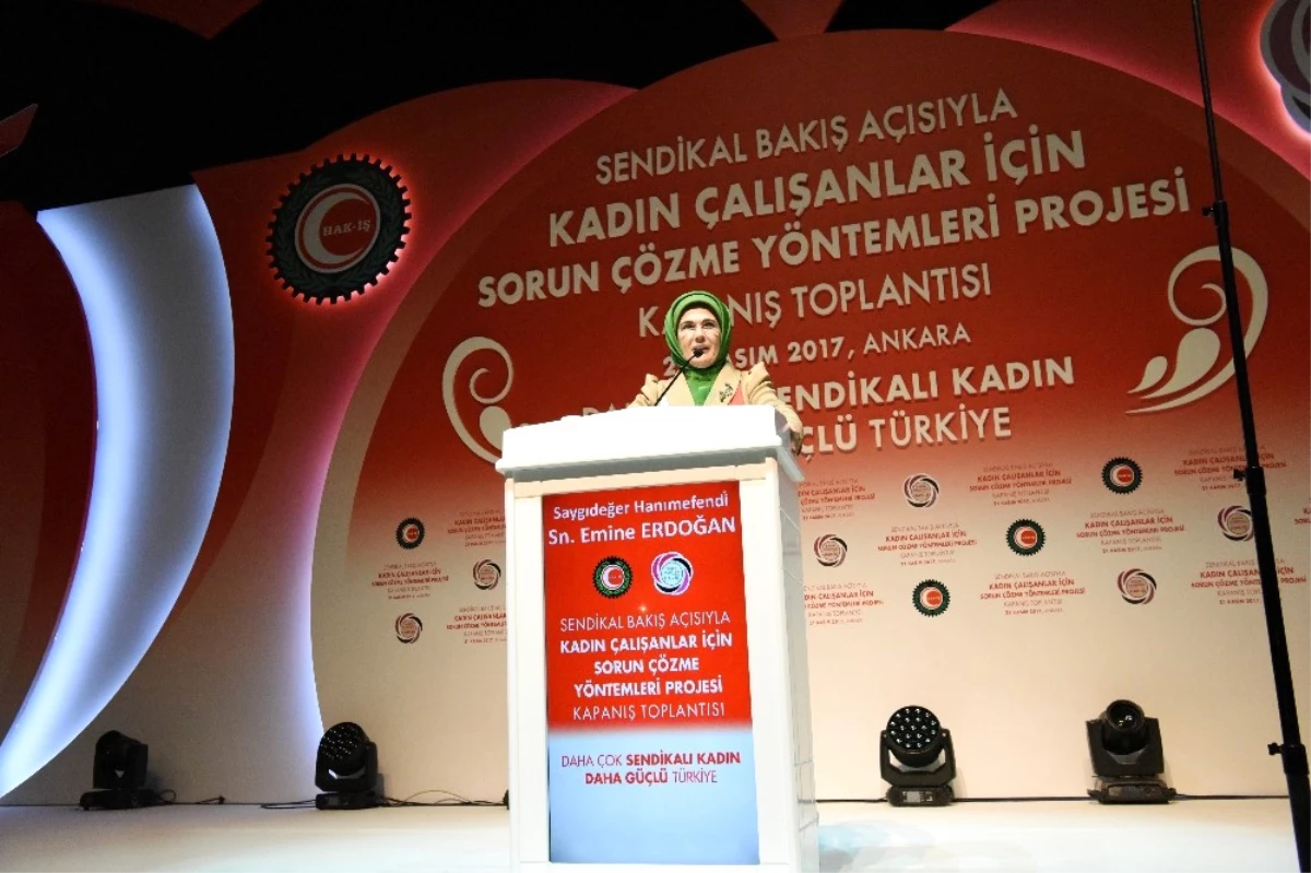 Emine Erdoğan, Hak-İş\'li Kadınlarla Buluştu