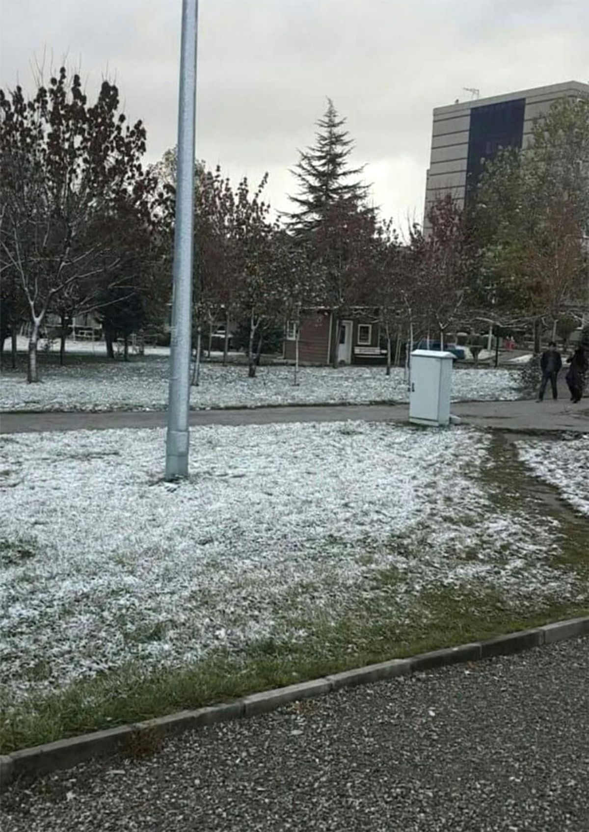 Isparta\'ya Mevsimin İlk Karı Yağdı