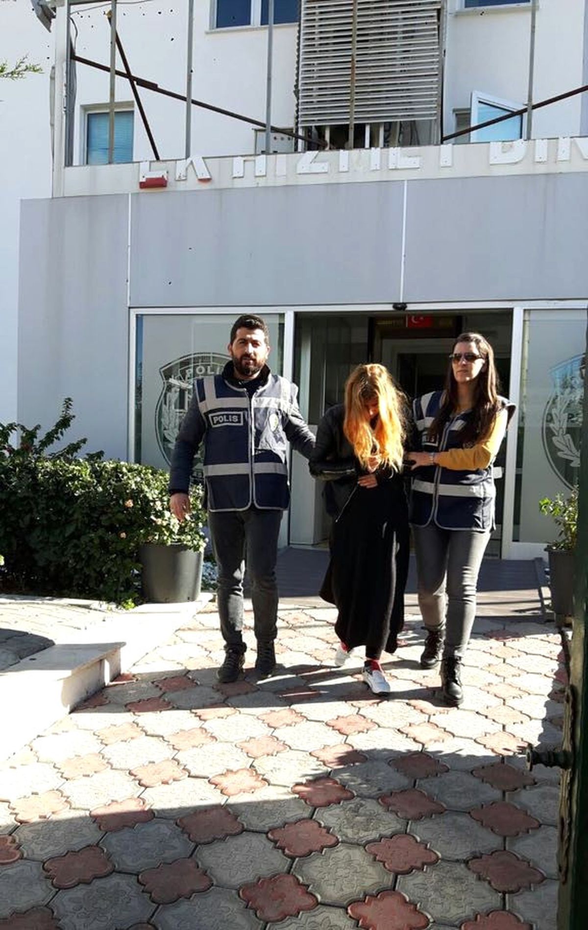 Kadın Hırsız Tutuklandı